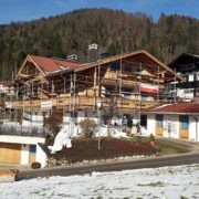 Ferienwohnung Neumaier neu renoviertes Ferienhaus mit heller Holzfassade